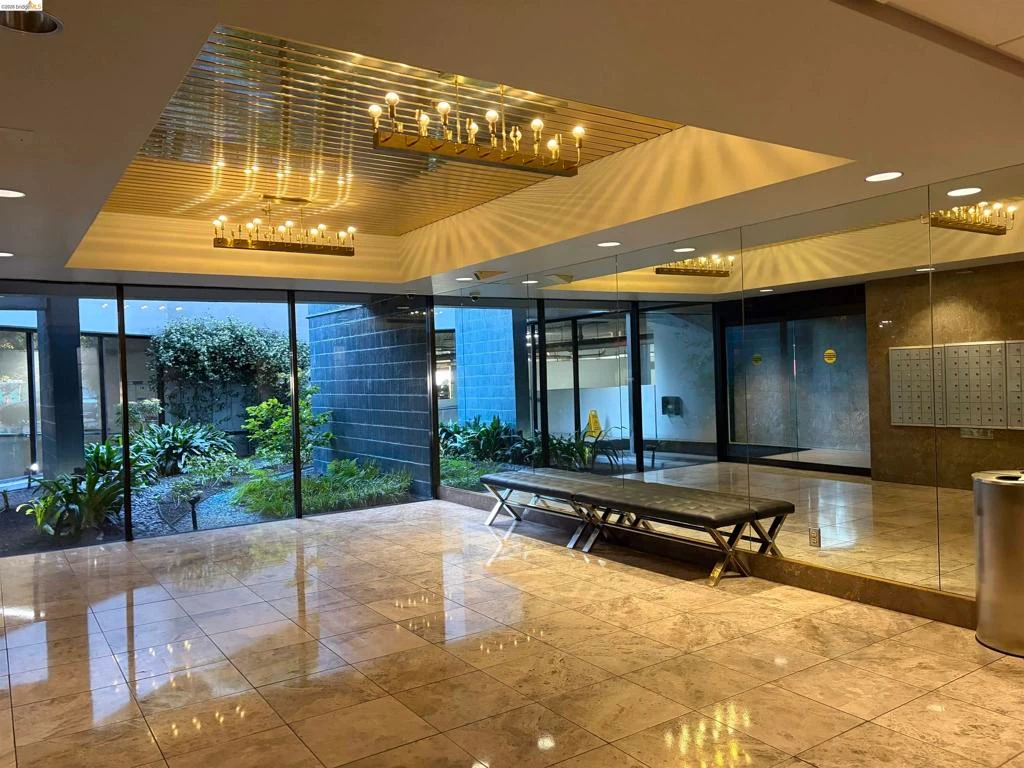 Interior 3