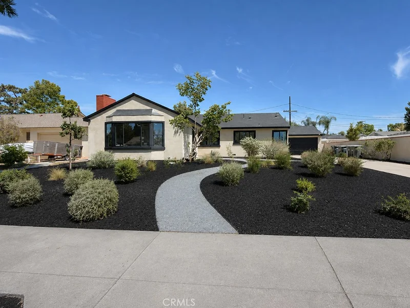 527 N Park, Orange, CA 92867