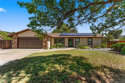 16333 Bassett, Ramona, CA 92065