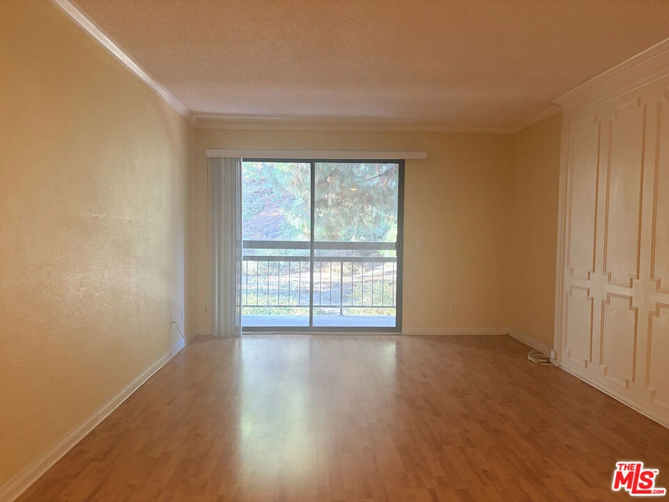 Interior 2