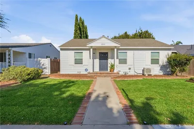 2860 Daisy Avenue photo 2