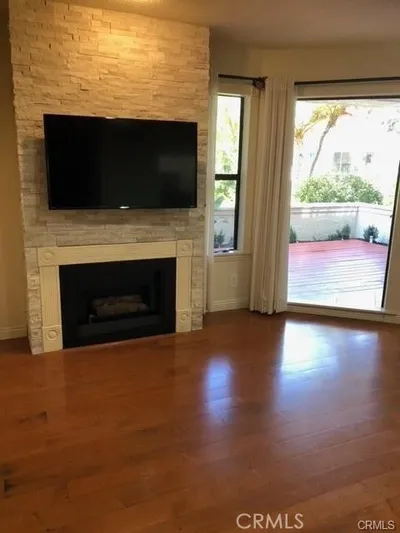 950 Cagney Lane 101 photo 2