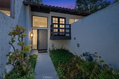 18 Aspen Way, Rolling Hills Estates, CA 90274