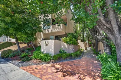 35 9th Avenue 5 photo 2