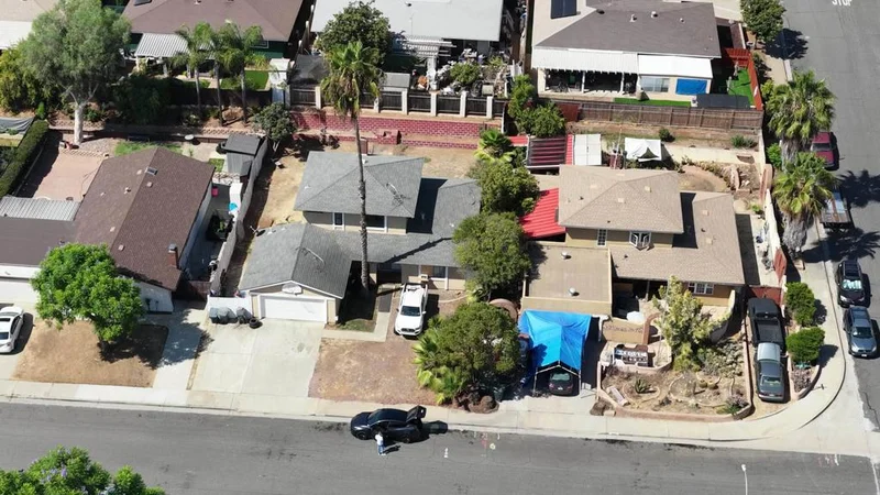 Photo 2 of 1057 Camellia St