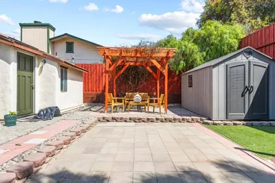 1494 Darwin Street photo 2