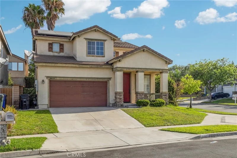 Photo 2 of 11522 Fallingstar Court