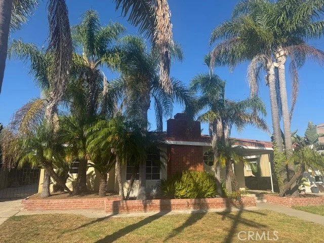 Photo 2 of 34792 Doheny