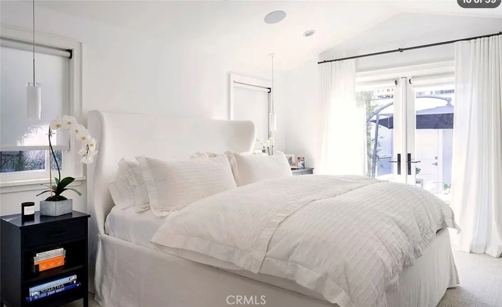 Interior 2