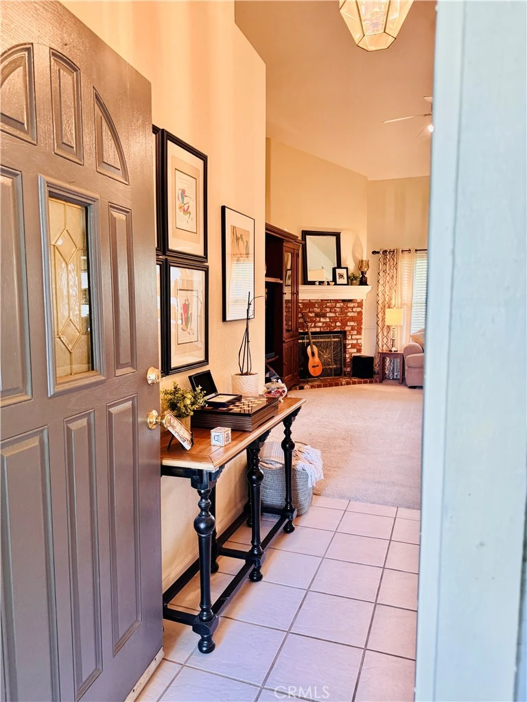 Interior 4
