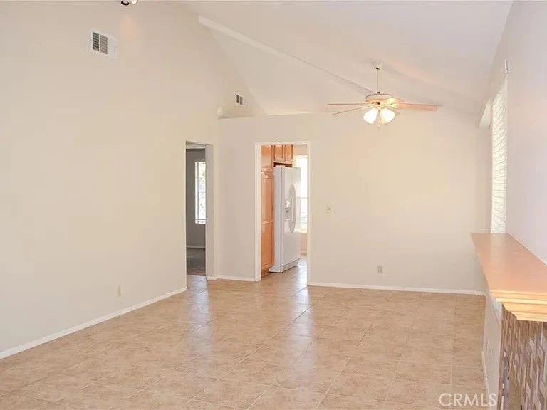 Interior 4