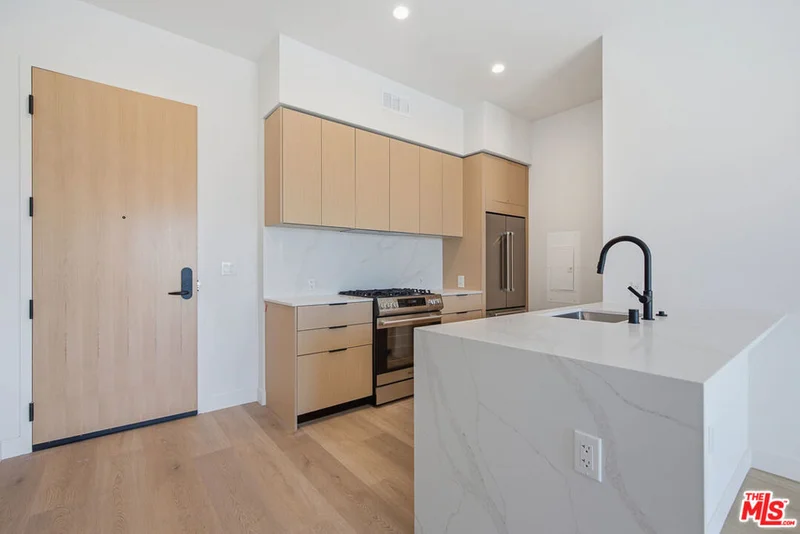 Photo 2 of 3555 Overland Avenue 610