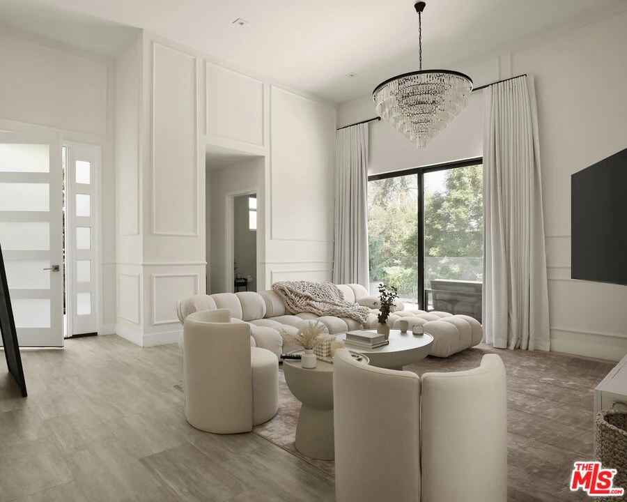 Interior 2