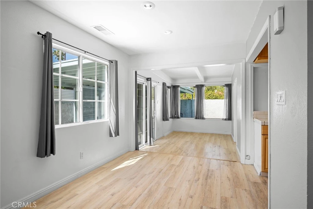 Interior 3