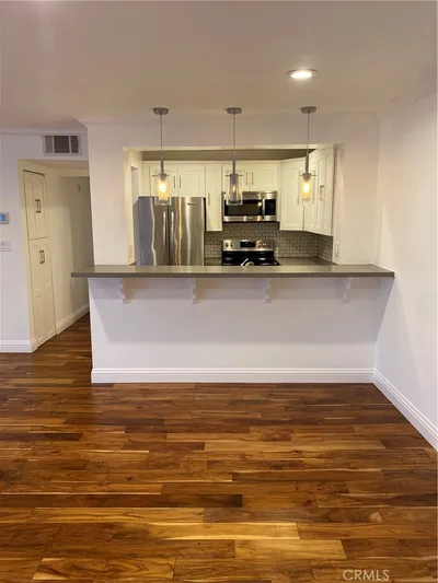 355 S Madison photo 2