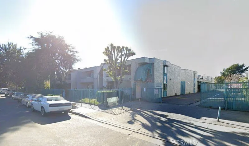 8847 Willis Avenue 25