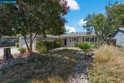 1536 Wendy Dr photo 2