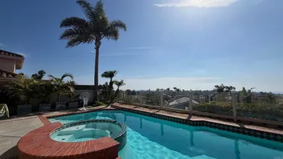1588 Bella Vista Dr., Encinitas, CA 92024