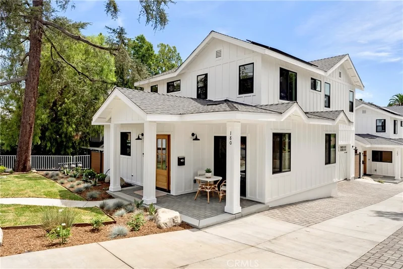 Photo 2 of 180 W Highland Avenue