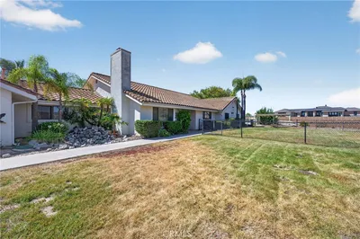 43973 El Lucero Place photo 2