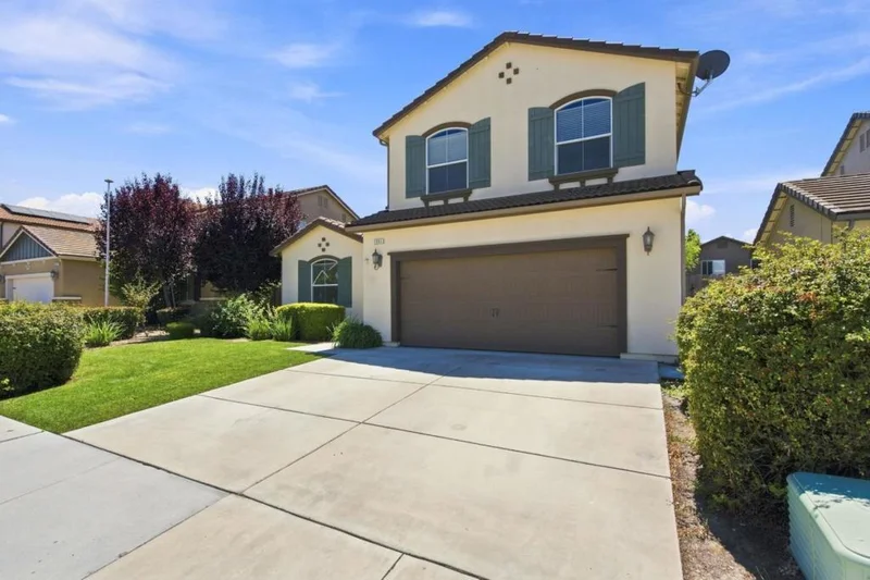 Photo 2 of 1631 Panorama Drive