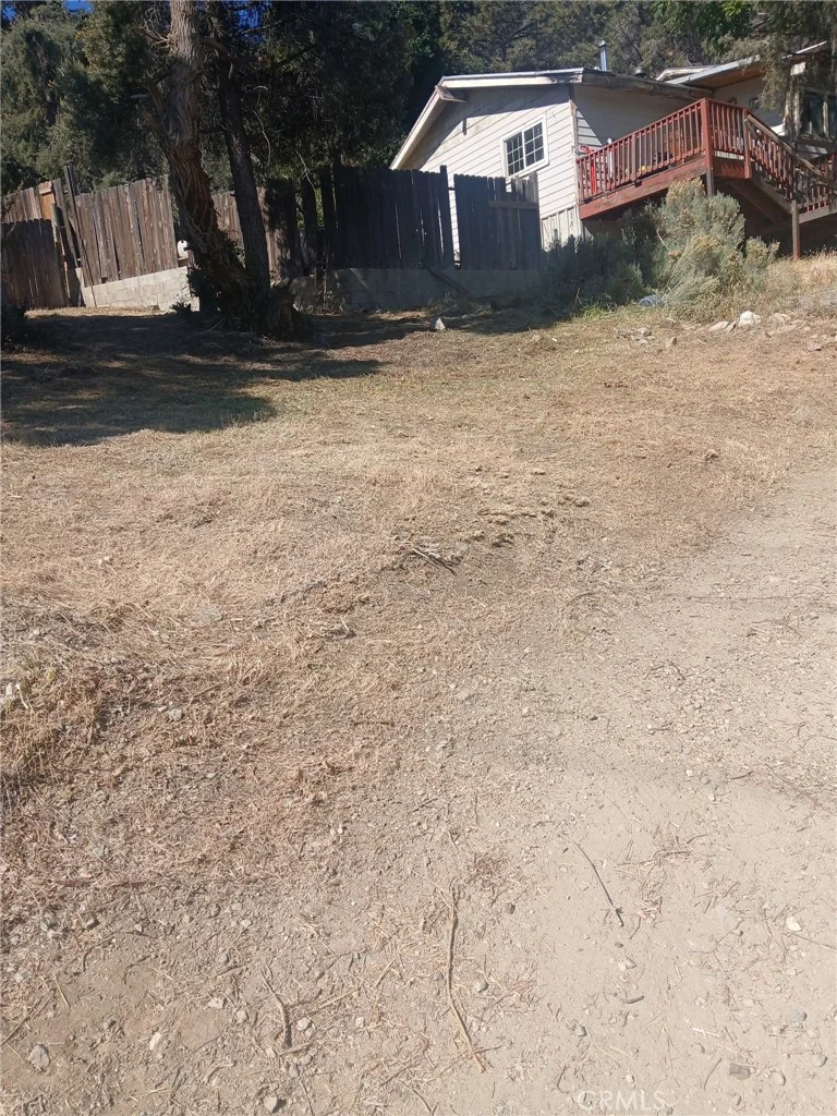 Photo 2 of 137 East End Dr.