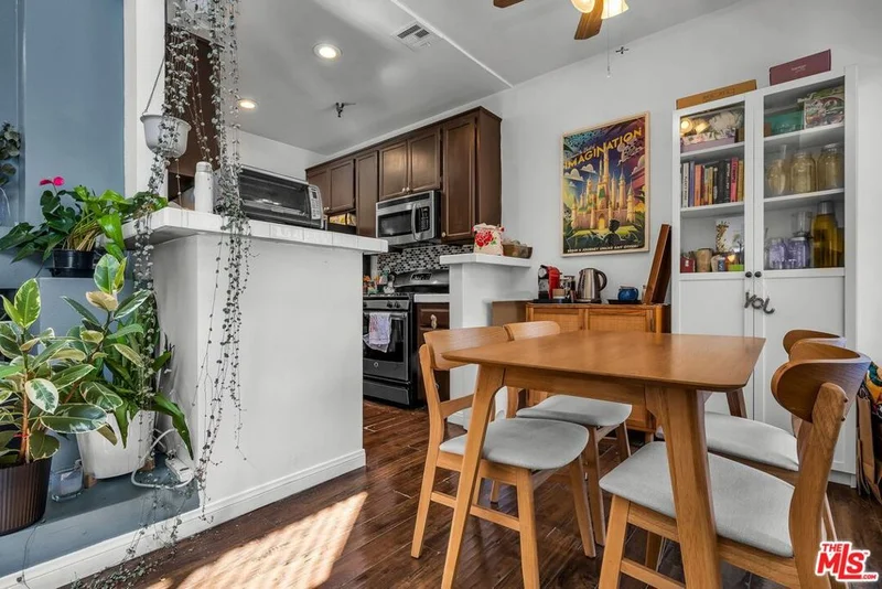 Photo 2 of 1546 Hi Point Street 105