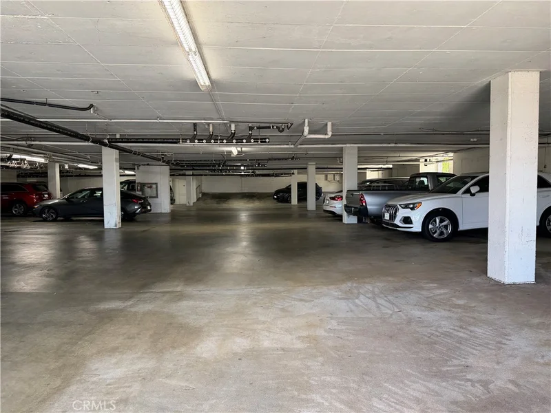 200 S Catalina Avenue 407 photo 2