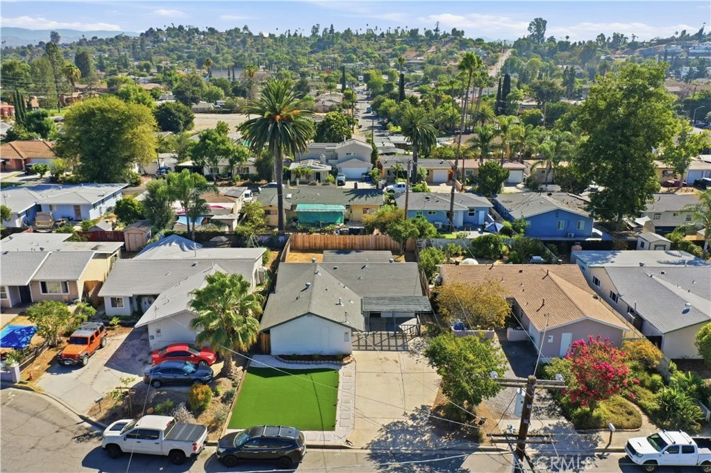 Interior 2