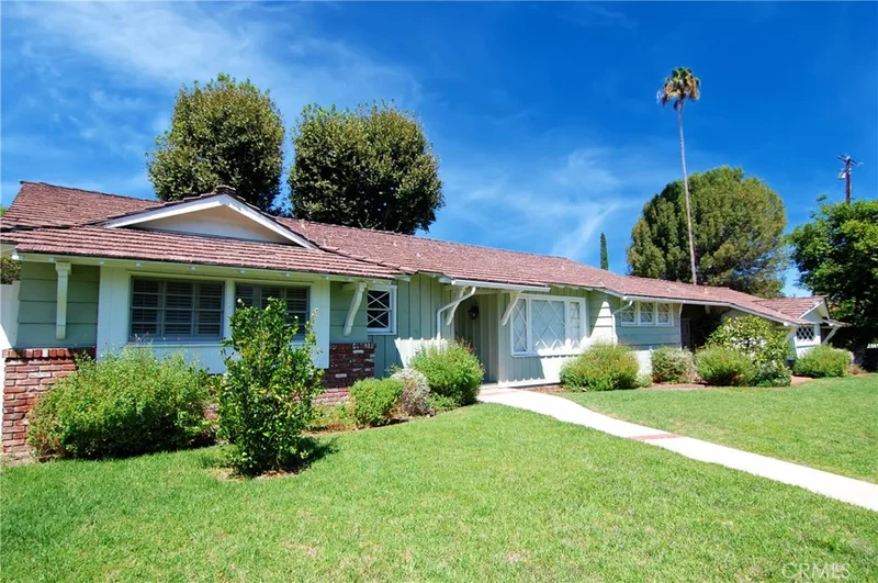 6257 Melba Avenue, Woodland Hills, CA 91367