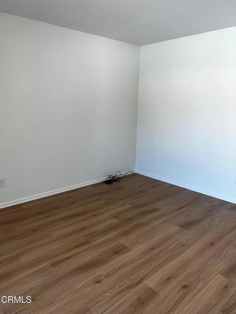 Interior 4