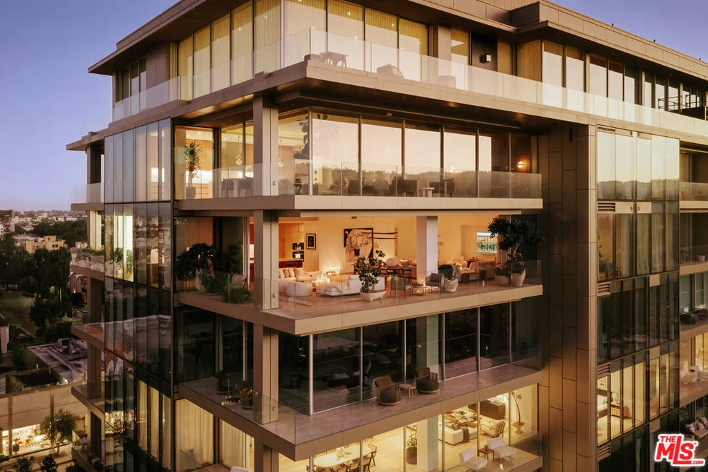 Interior 2