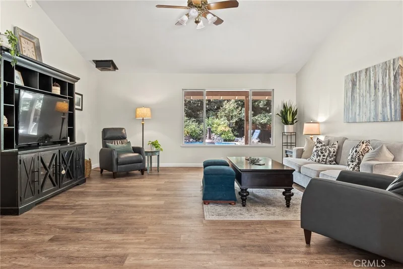 Photo 2 of 4025 Rio Bravo Drive
