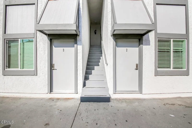 Photo 2 of 3116 Casitas Avenue 4