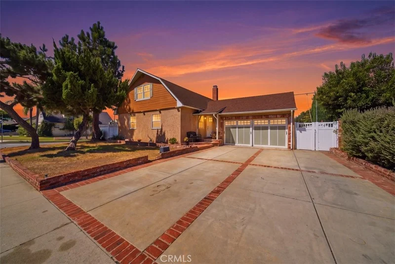 805 N Lyman Avenue, Covina, CA 91724