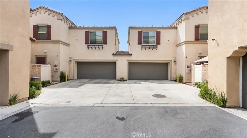 805 Cranberry Way