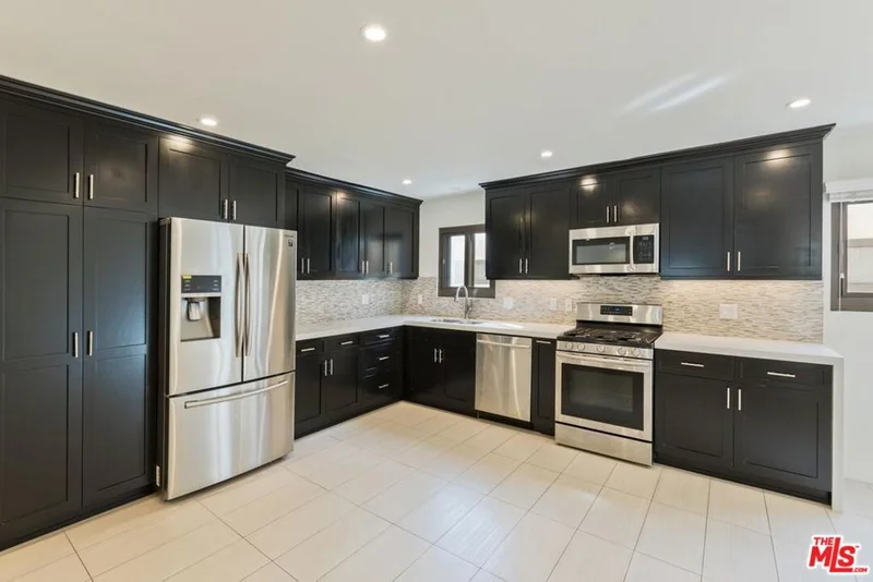 Photo 2 of 6930 De Celis Place 34