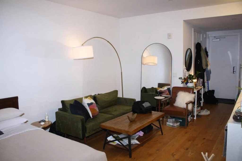 Interior 4
