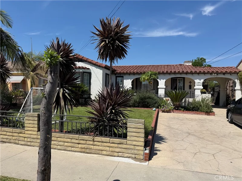 3915 Hill