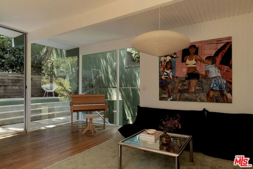 Interior 2