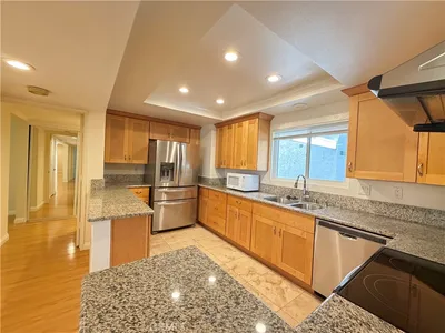 5500 Paseo Del Lago W photo 2