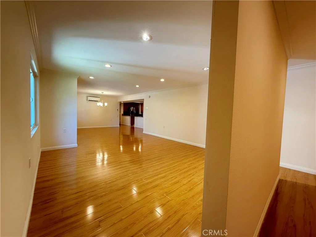 Interior 3