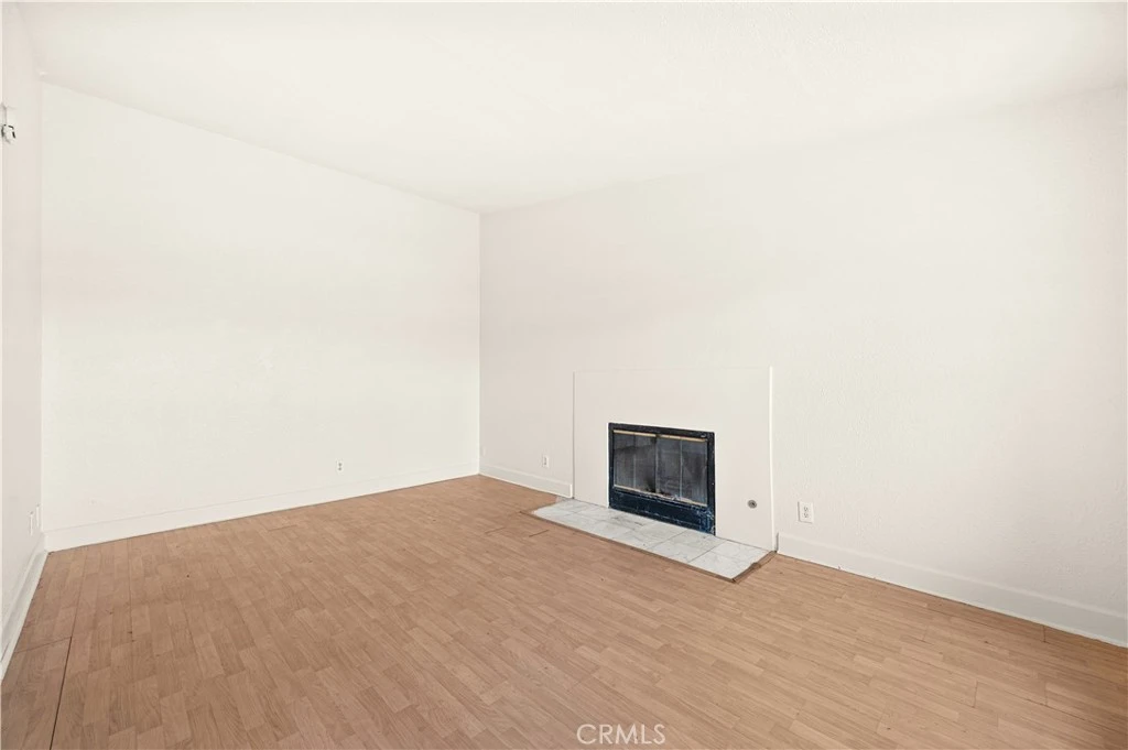 Interior 3