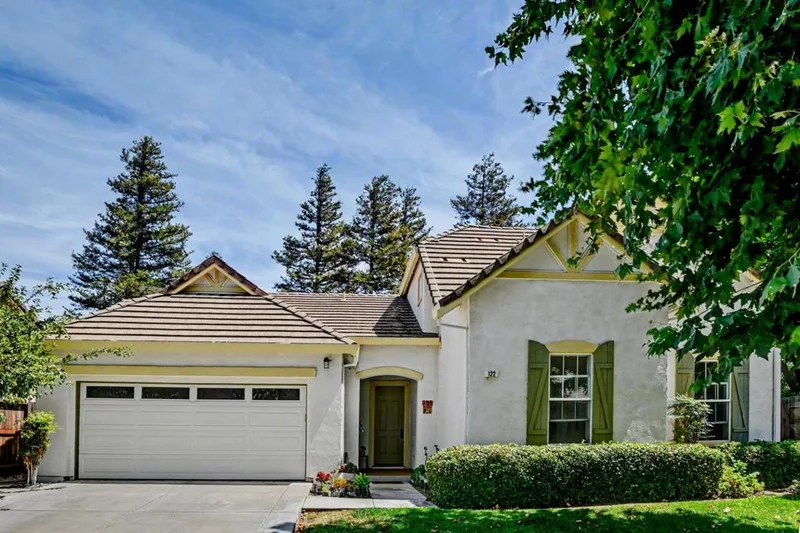 Photo 2 of 122 Panorama Way