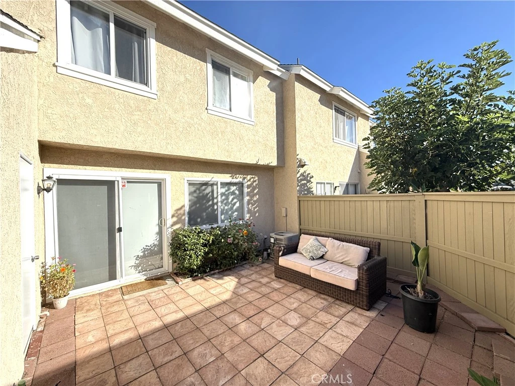 Interior 2