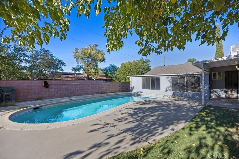 Photo 2 of 1058 E Avenue R2
