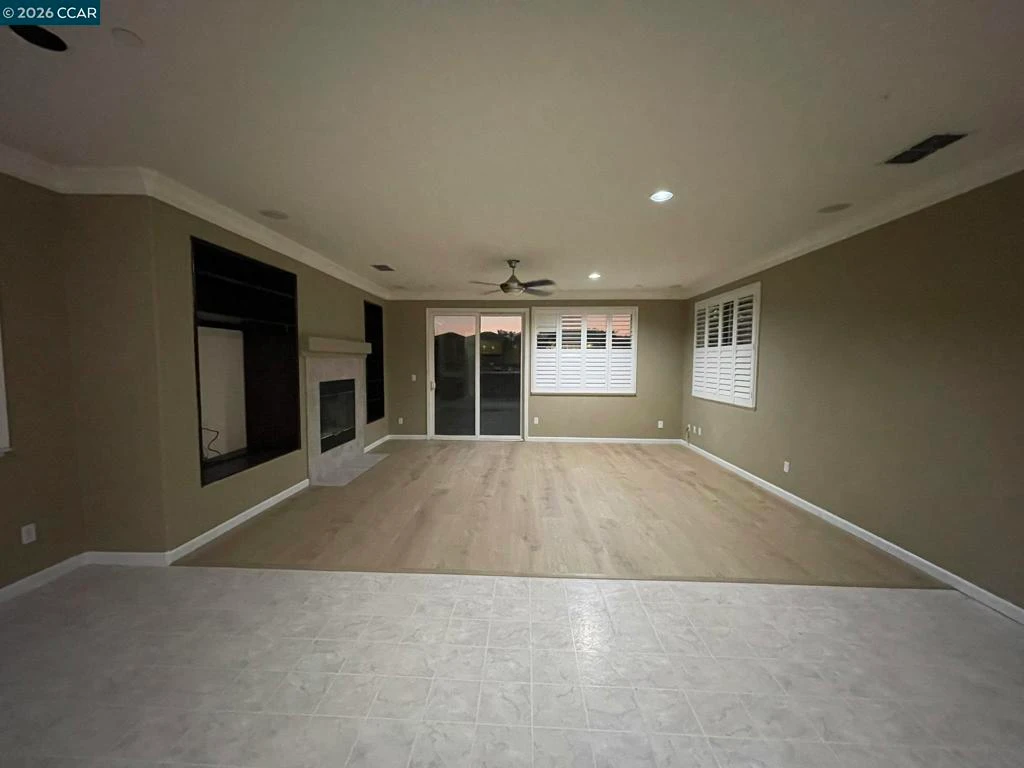 Interior 2