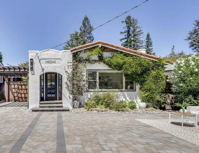 245 Los Gatos Boulevard photo 2