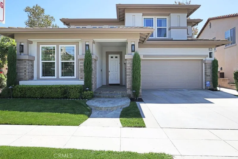 Photo 2 of 57 Laurelhurst