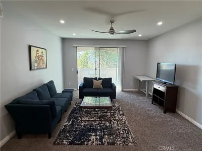 375 Central 186 photo 2